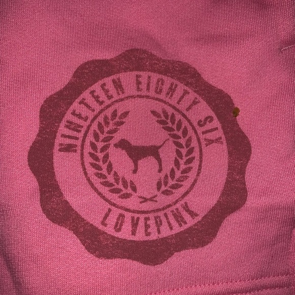 VS Pink 2 Piece SET Foldover Waist Shorts & Black RAINBOW Gradient Racerback Tee - Picture 3 of 10